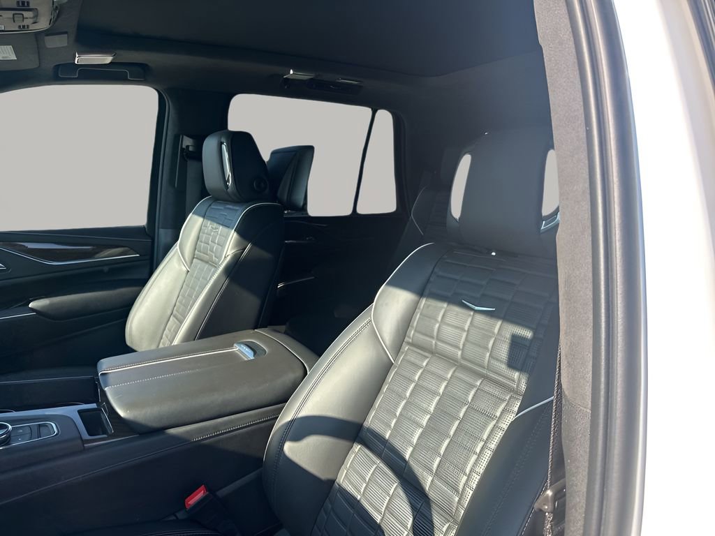 2022 Cadillac Escalade Premium Luxury Platinum photo 24