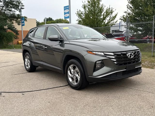 2023 Hyundai Tucson SE photo 2