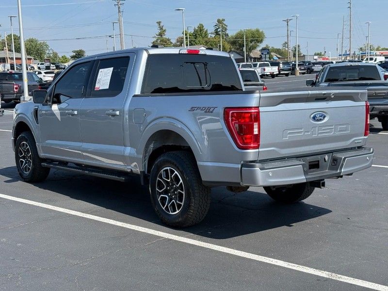 2023 Ford F-150 XLT photo 5