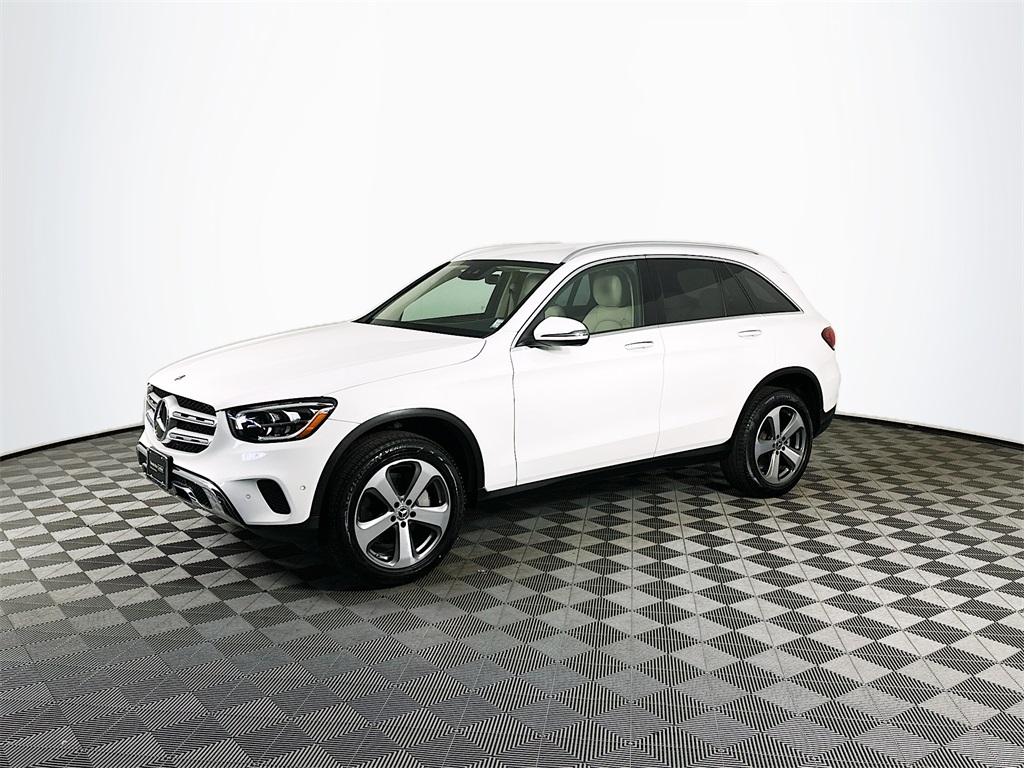 2022 Mercedes Benz GLC 300 4MATIC photo 3