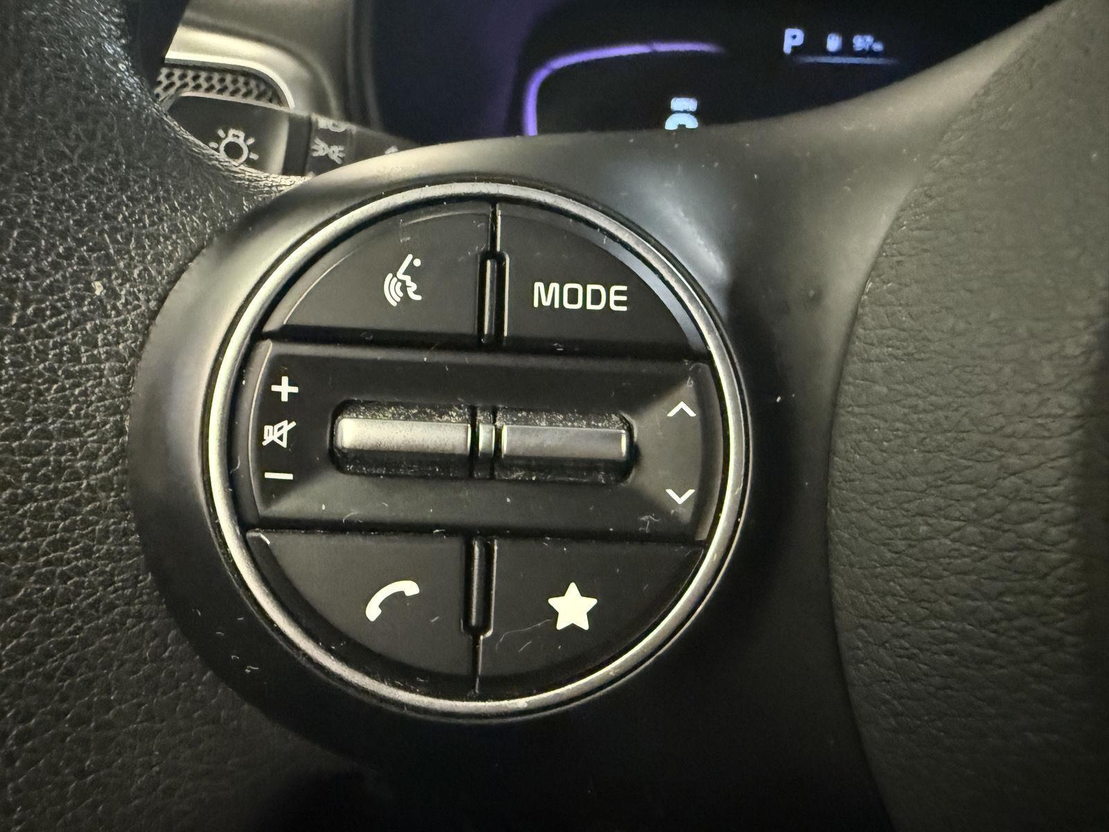 2023 Kia Soul LX photo 30