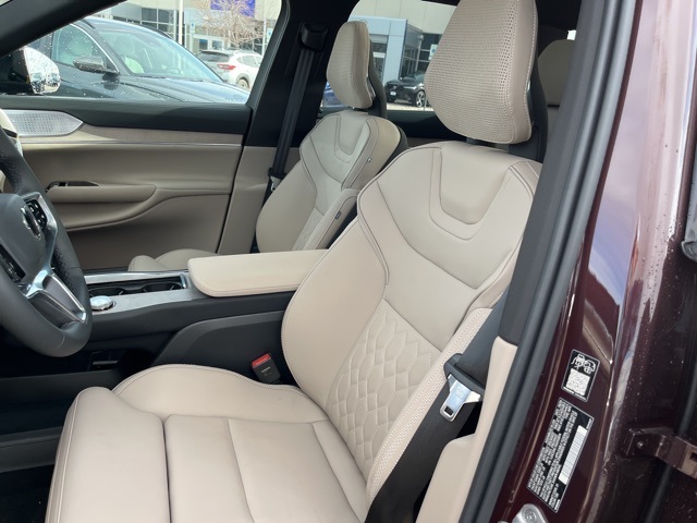 2025 Volvo EX90 Twin Motor Performance Ultra photo 11