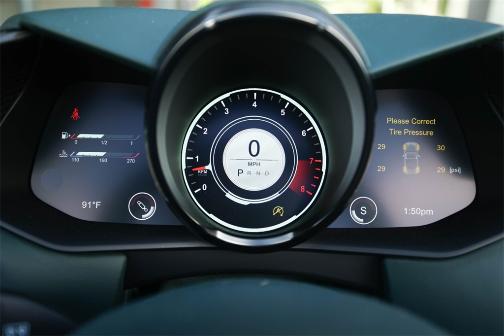 2023 Aston Martin Vantage photo 26