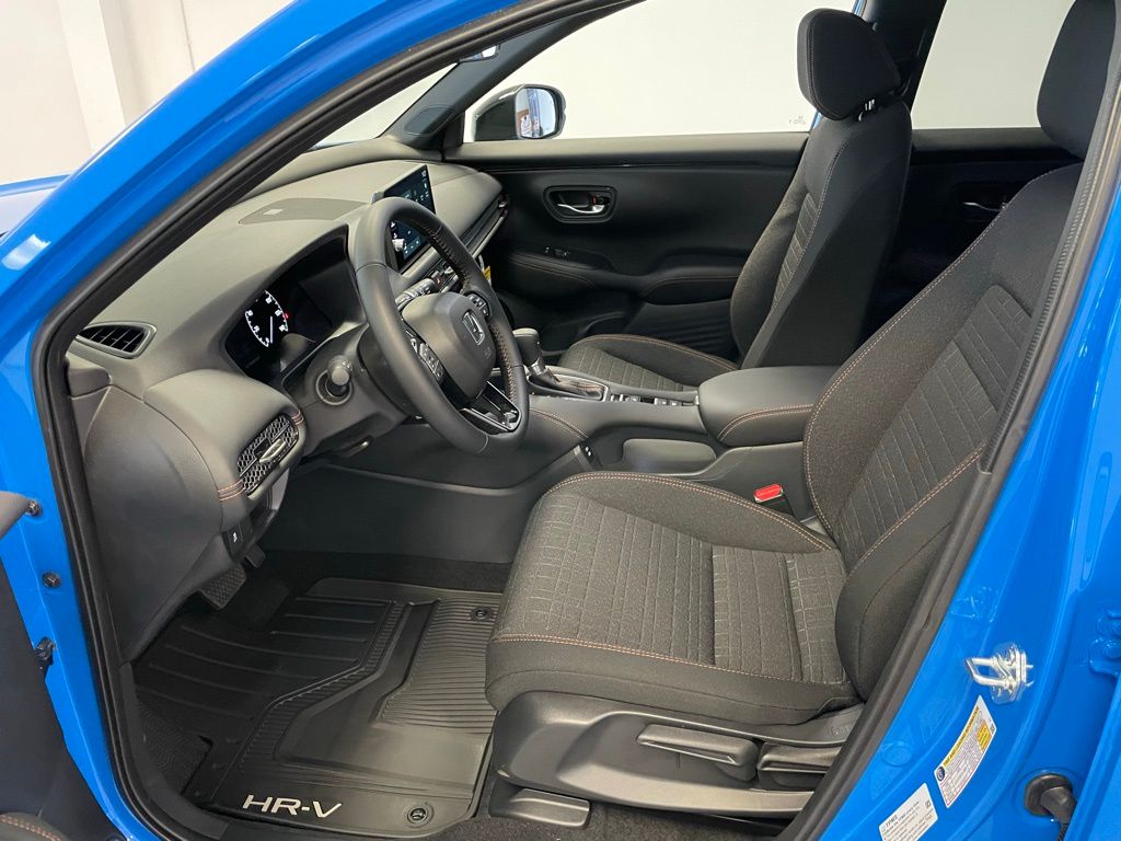 2026 Honda HR-V Sport photo 16