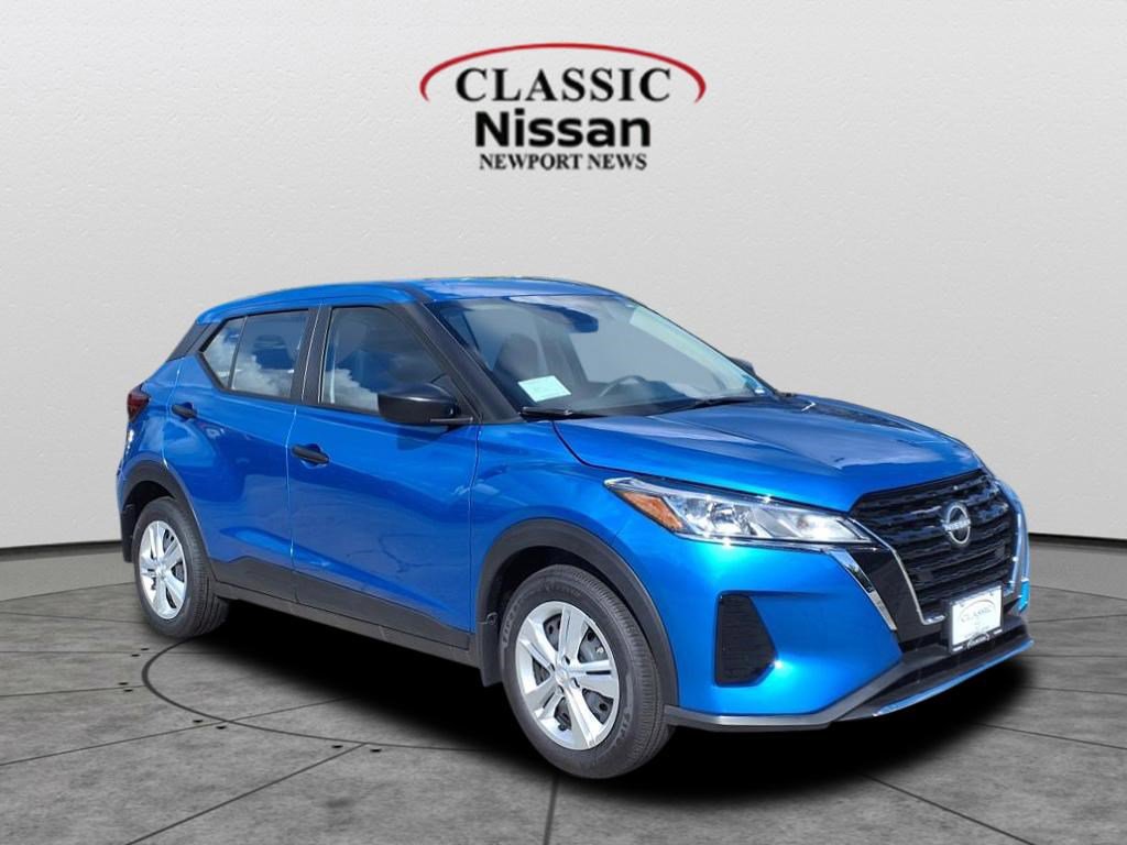 2025 Nissan KICKS PLAY Base's photo
