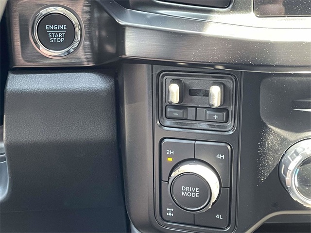 2026 Ford F-350 Lariat photo 9