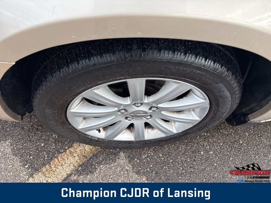 Used 2014 Chrysler 200 Limited with VIN 1C3CCBCG0EN176831 for sale in Lansing, MI