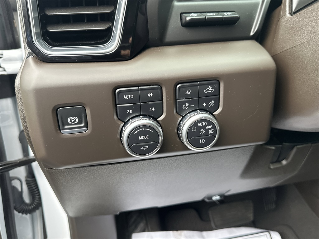 2025 GMC SIERRA HD - Image 16