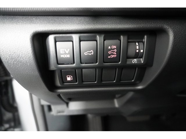 2025 Subaru Forester Touring photo 14