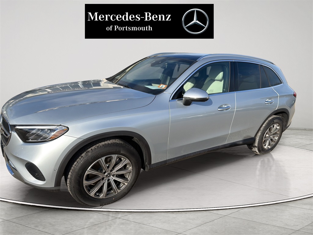 2025 Mercedes-Benz GLC Base's photo