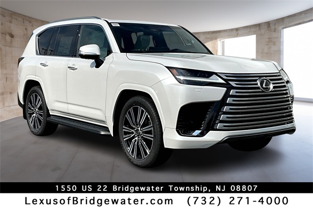 2025 Lexus LX Luxury's photo