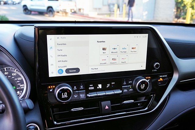 Used 2024 White Toyota LE image 25