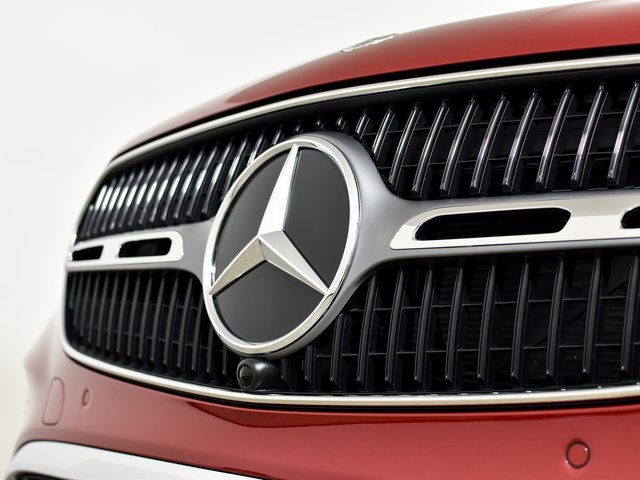 2026 Mercedes Benz GLC 350e 4MATIC photo 3