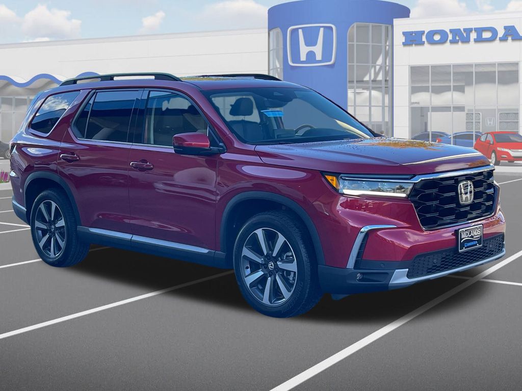 2025 Honda Pilot Touring's photo