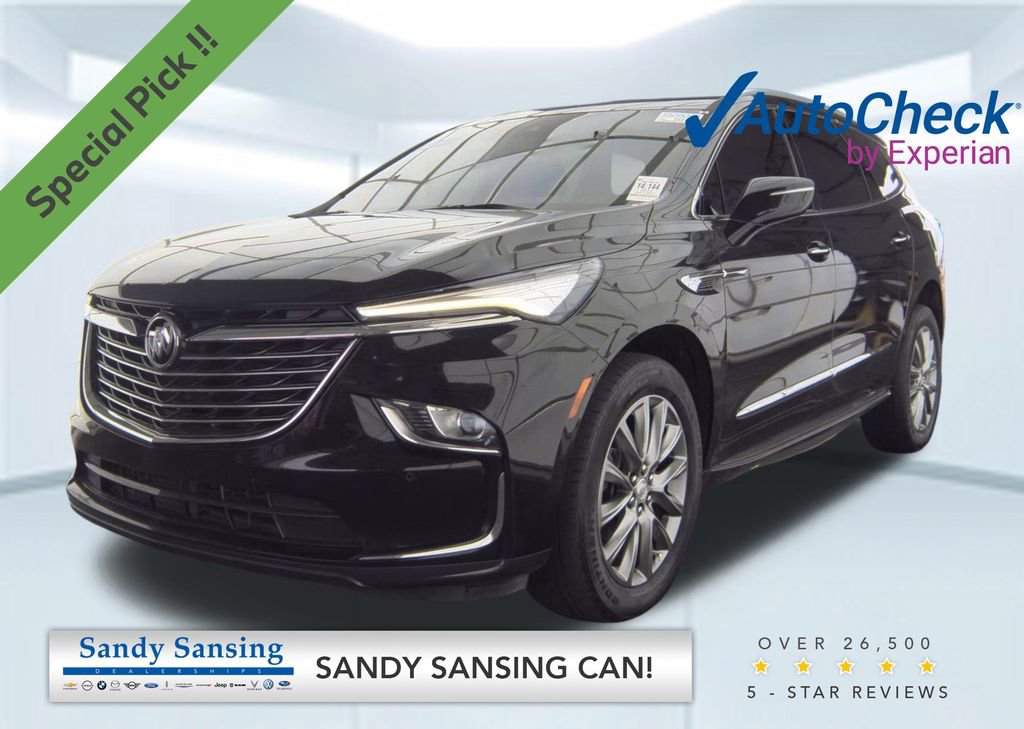 2022 Buick Enclave Essence's photo