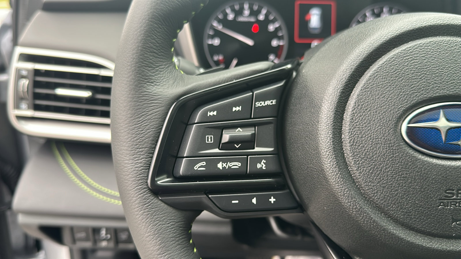 2025 Subaru Outback Onyx Edition XT photo 13