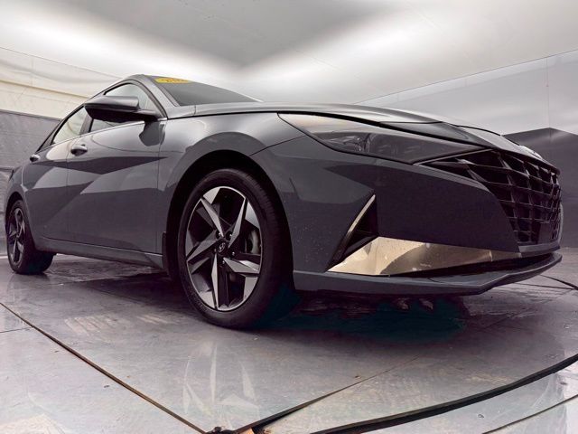 2022 Hyundai Elantra Hybrid Limited photo 11