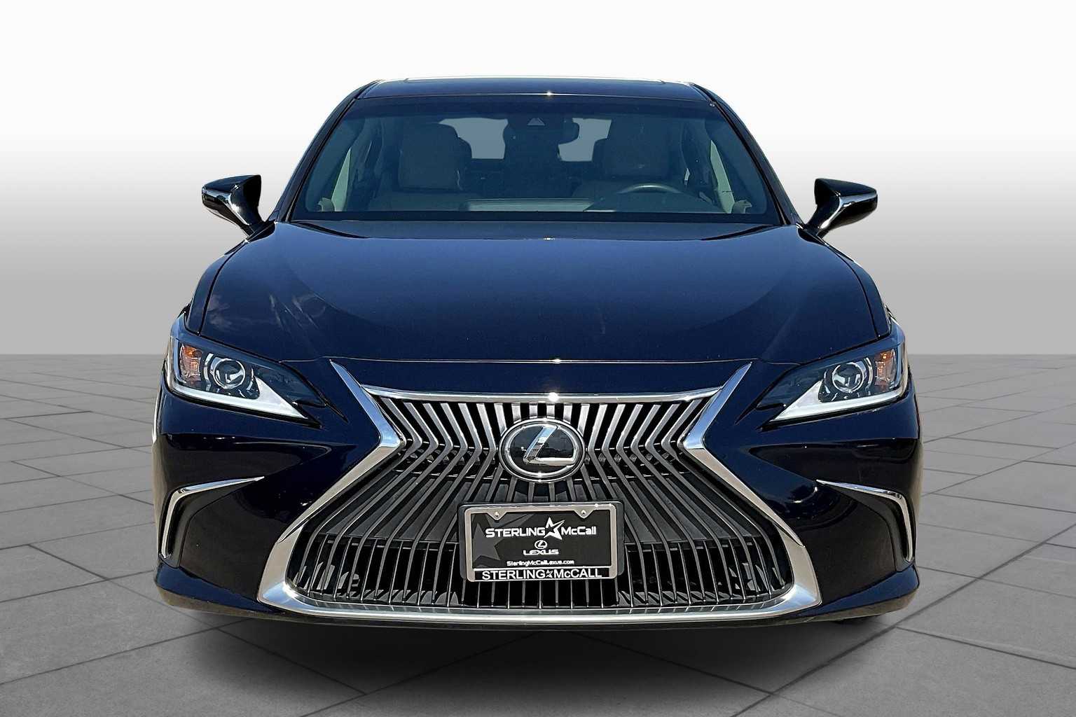 2021 Lexus ES 350 photo 3