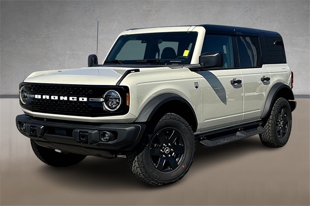 2025 Ford Bronco 4-Door Big Bend's photo