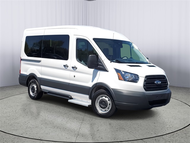 Used 2018 Oxford White Ford XL image 1