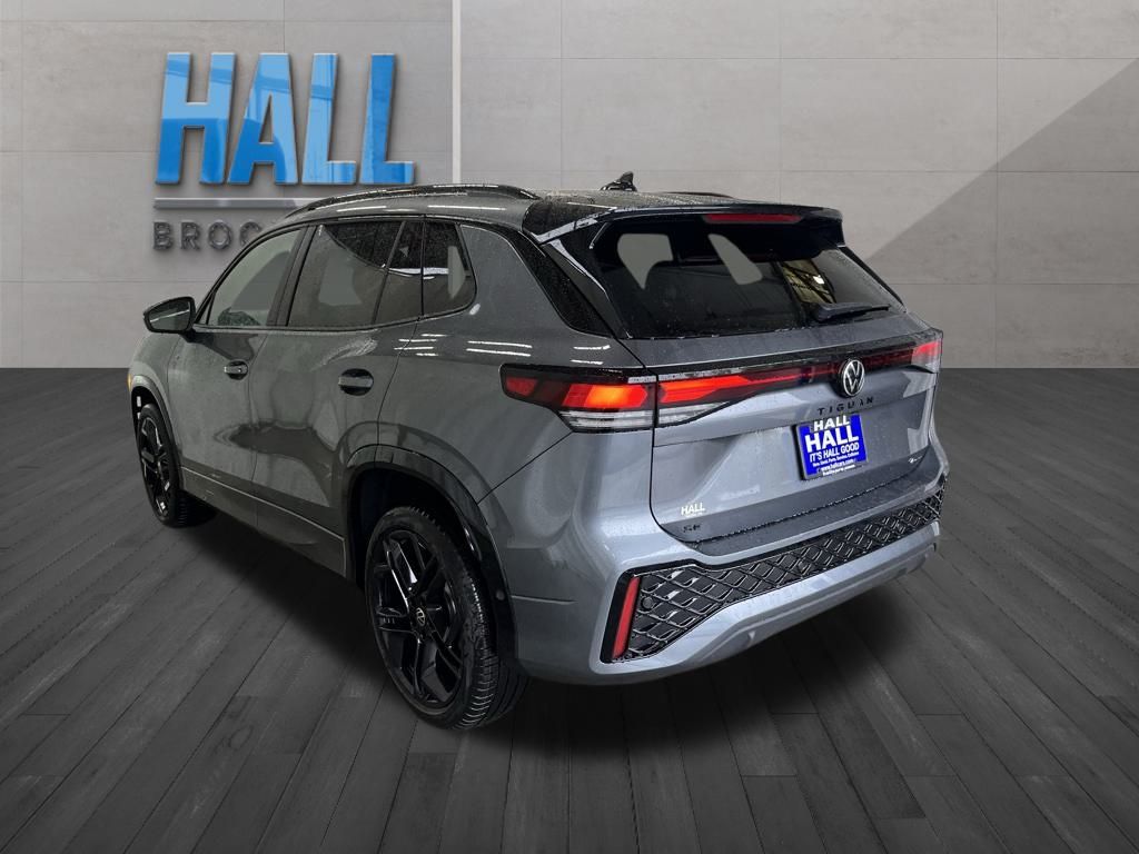 2025 Volkswagen Tiguan SE R-Line Black photo 3