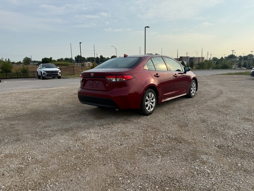 2023 Toyota Corolla LE photo 4