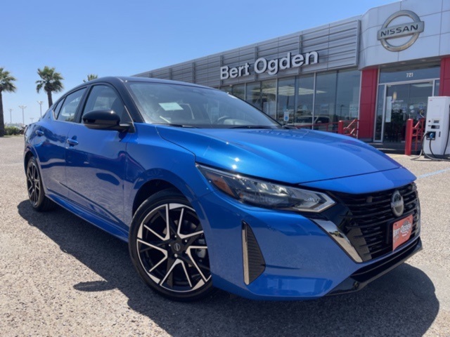 2025 Nissan Sentra SR's photo