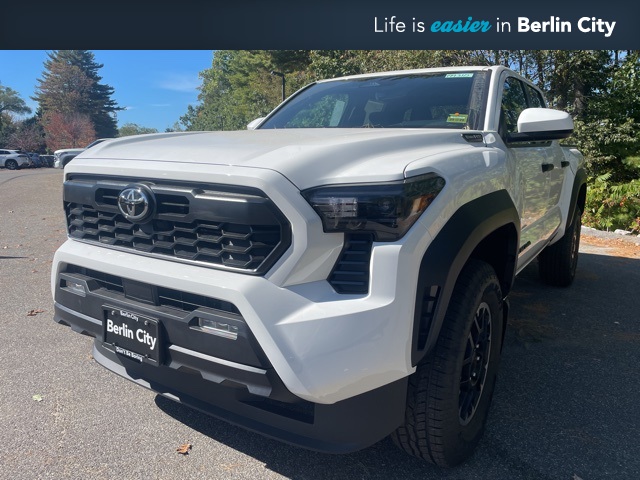 2025 Toyota Tacoma TRD Off Road's photo