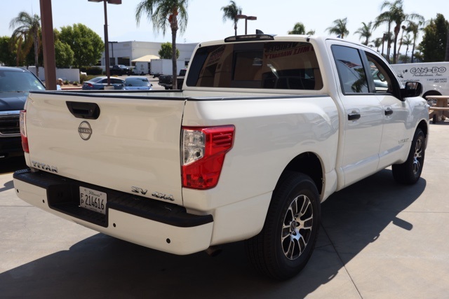 2023 Nissan Titan SV photo 3
