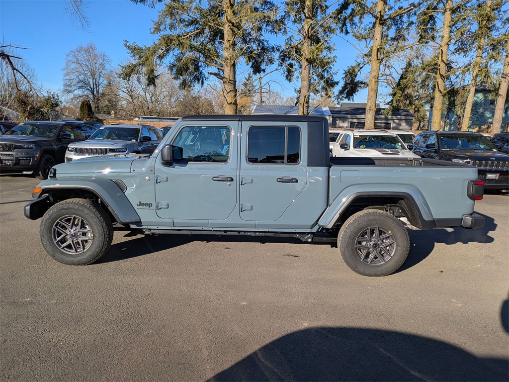 2025 Jeep Gladiator Sport photo 4