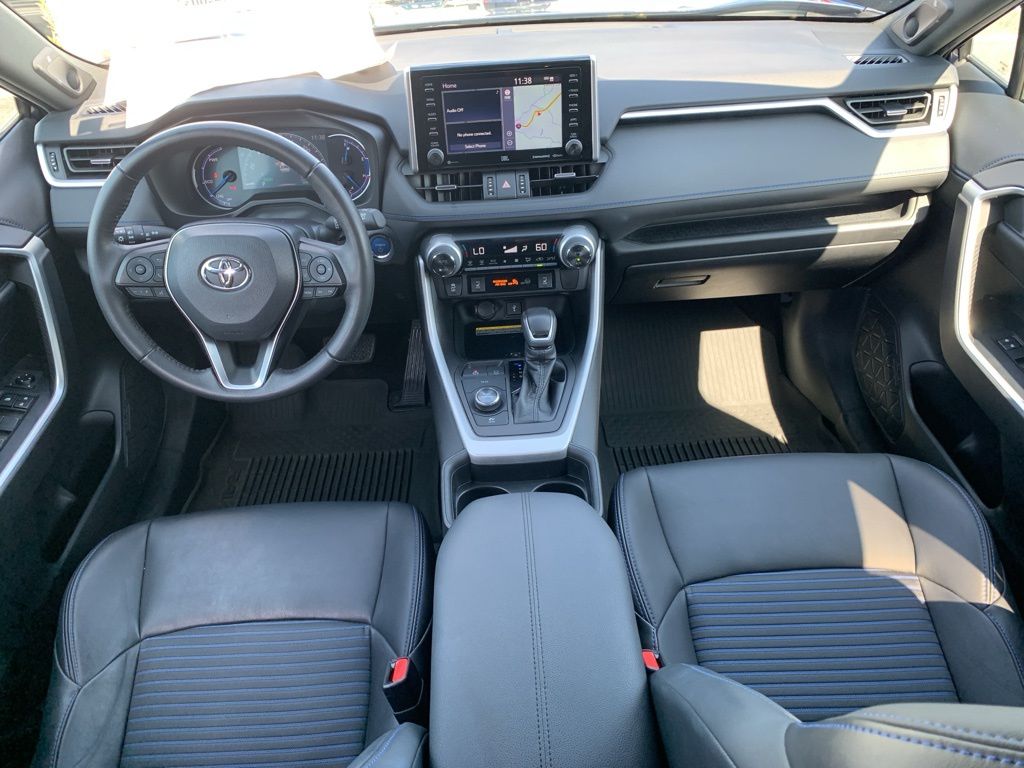 2021 Toyota RAV4 Hybrid XSE photo 6