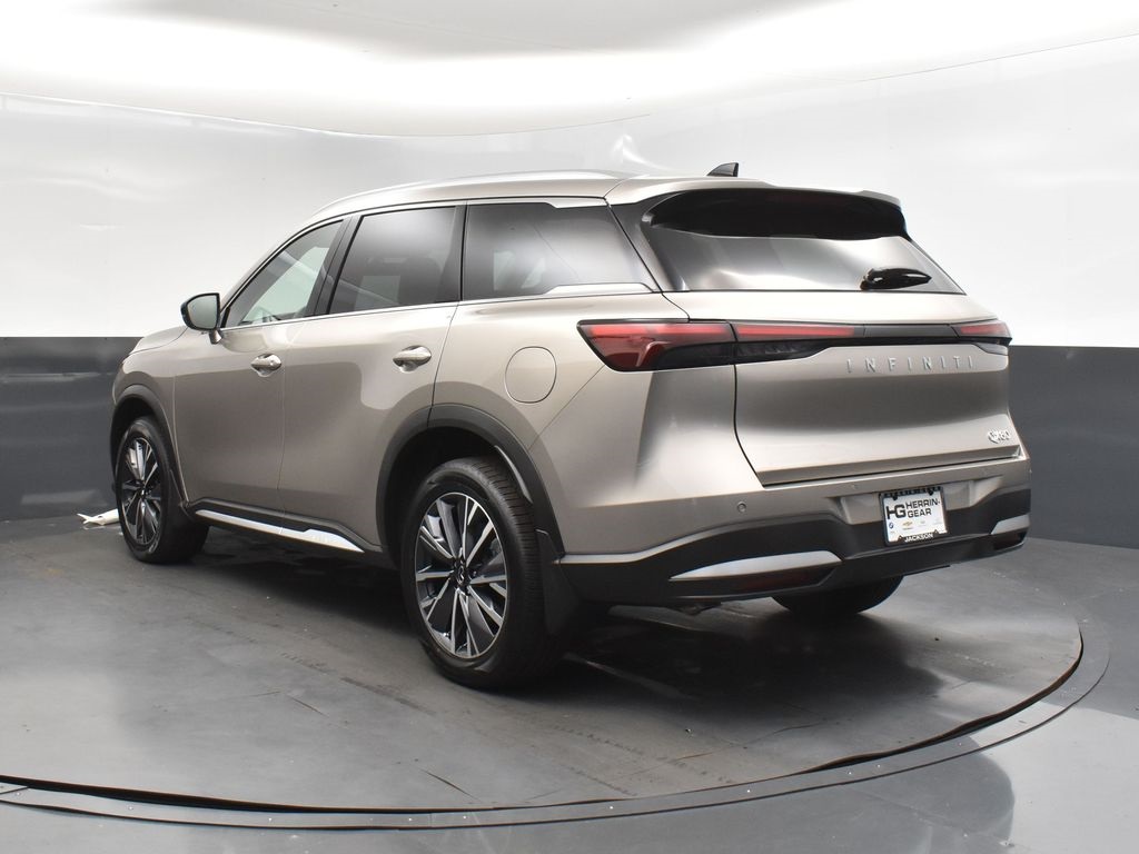 2026 Infiniti QX60 Luxe photo 3