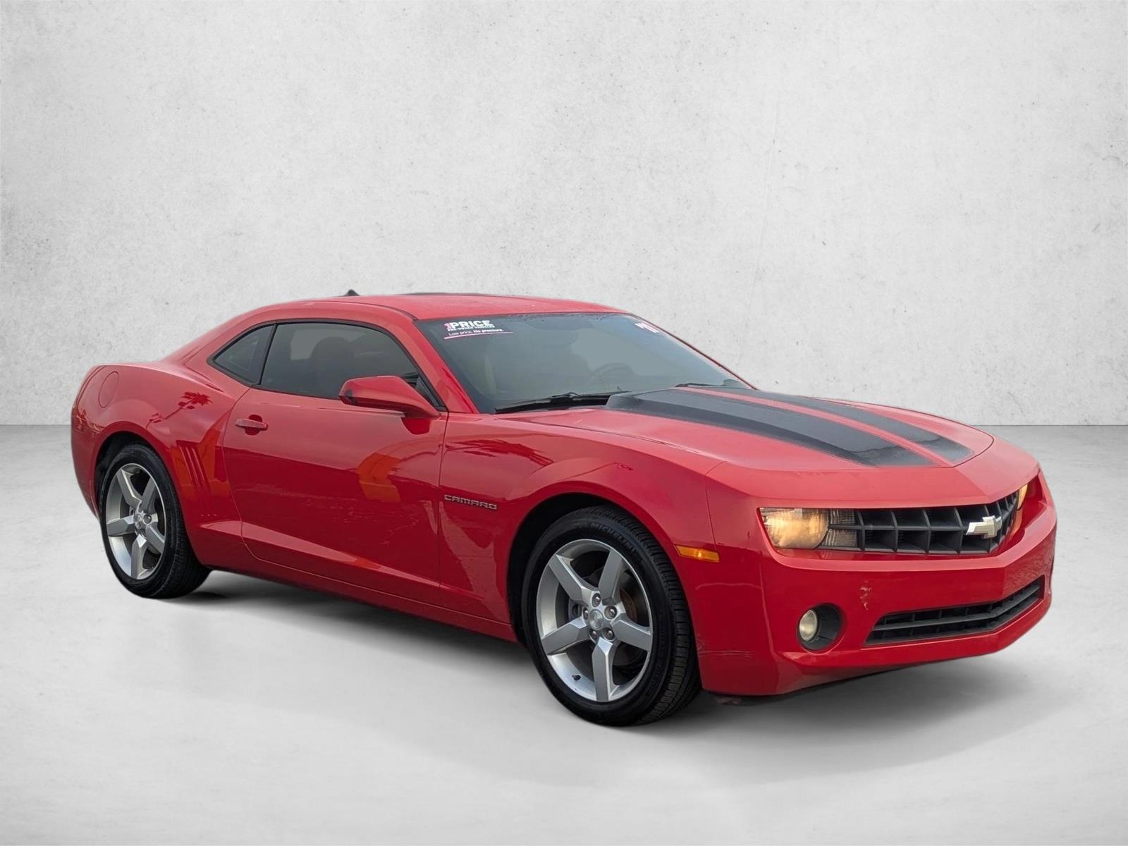 2011 Chevrolet Camaro 2LT photo 3