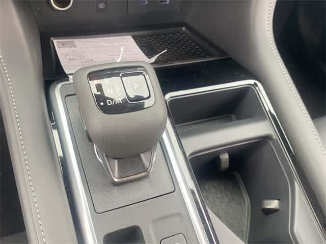 2025 Nissan Pathfinder SL photo 22
