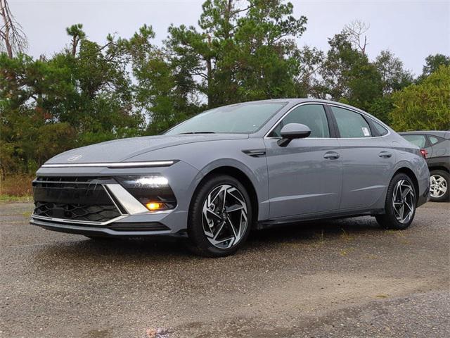 2026 Hyundai Sonata SEL Sport photo 2