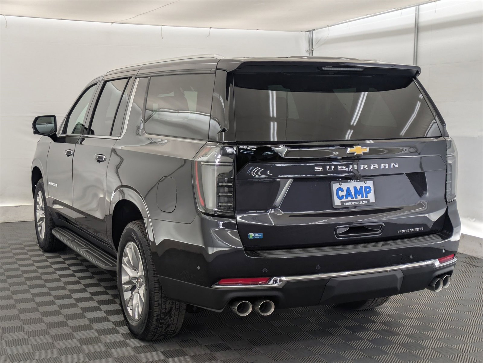 2025 Chevrolet Suburban Premier photo 4