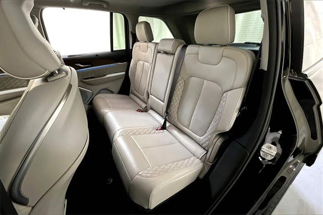 2022 Jeep Grand Cherokee Summit photo 19
