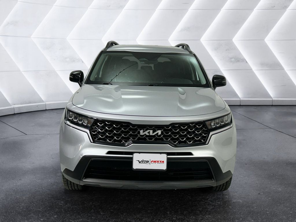 2022 Kia Sorento S photo 2