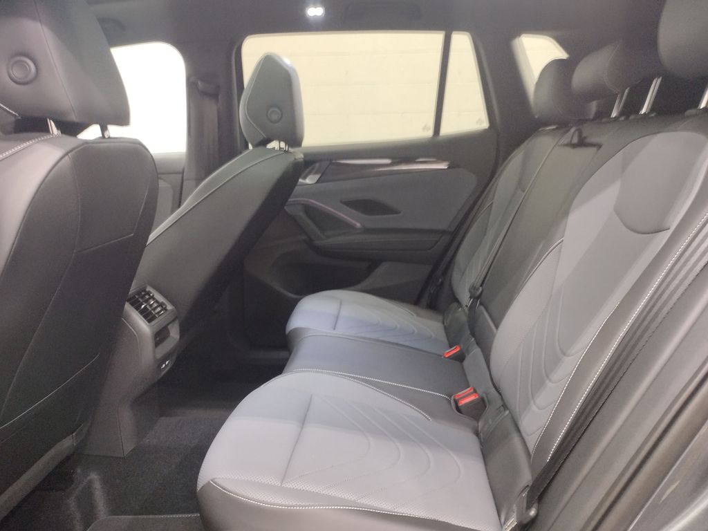 2025 Volkswagen Tiguan SE R-Line Black photo 22
