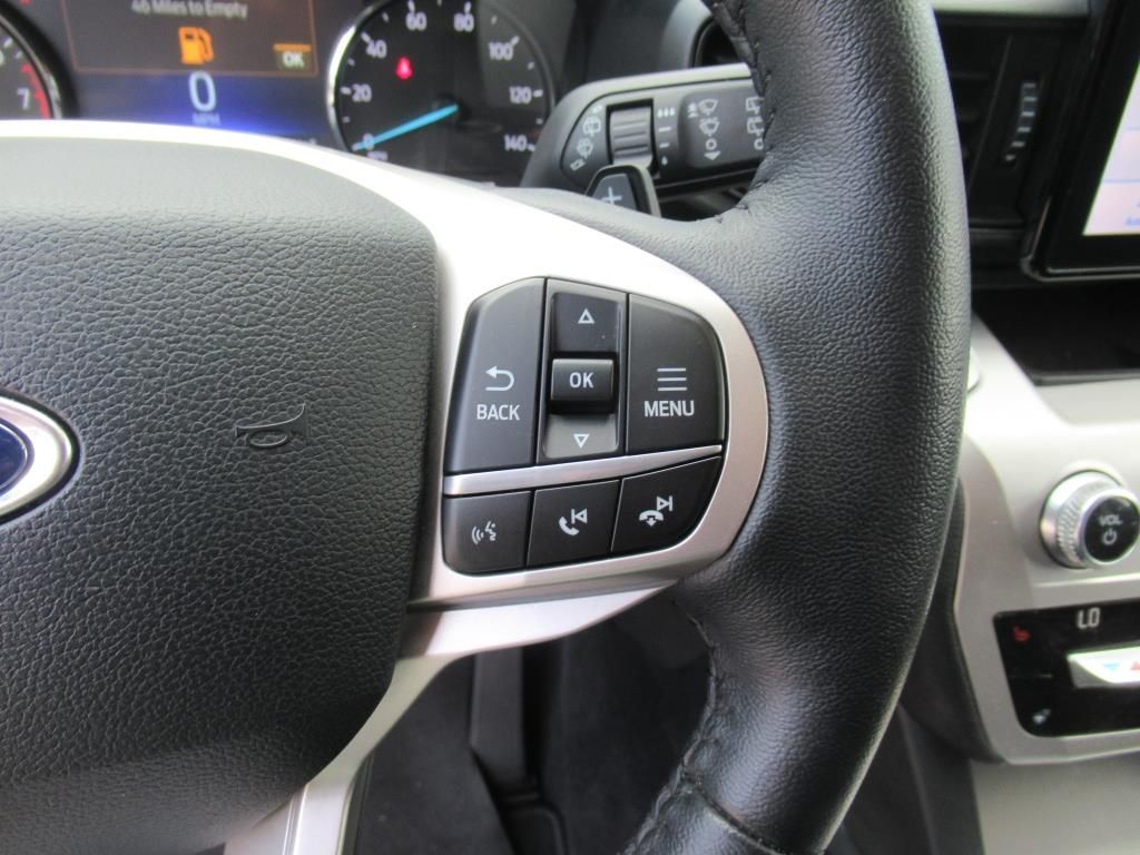 2020 Ford Explorer XLT photo 19