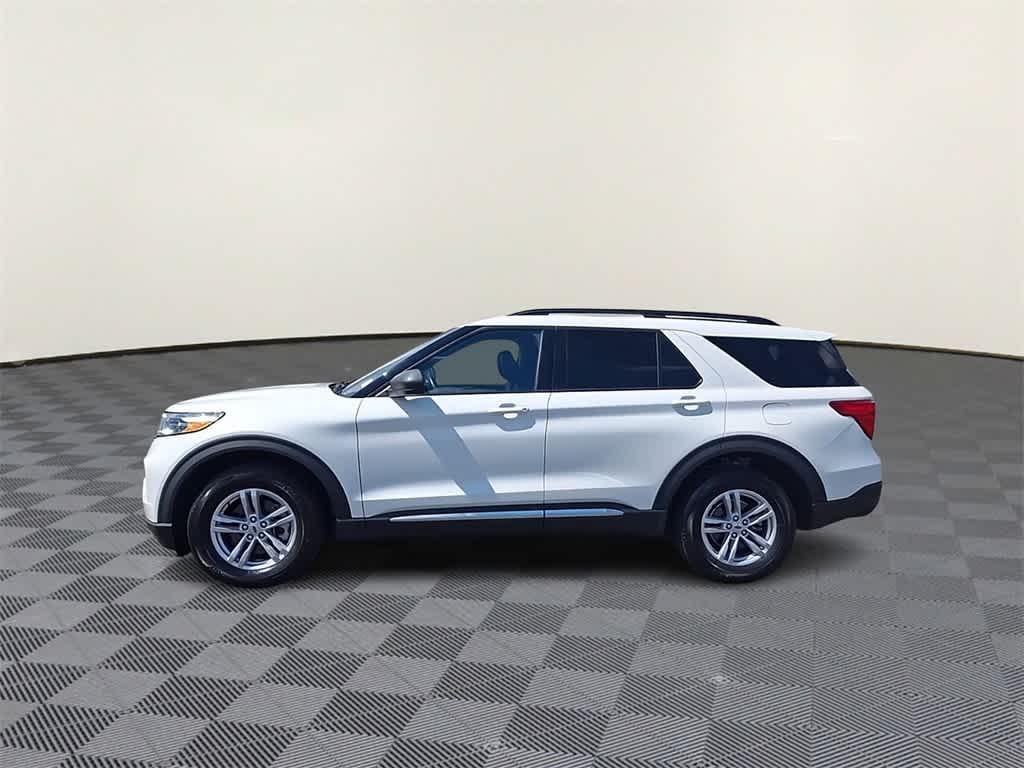 2022 Ford Explorer XLT photo 5