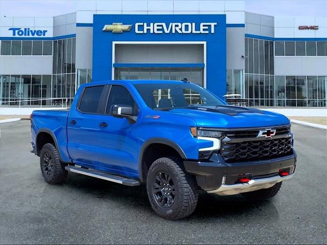 2025 Chevrolet Silverado 1500 ZR2 photo 2
