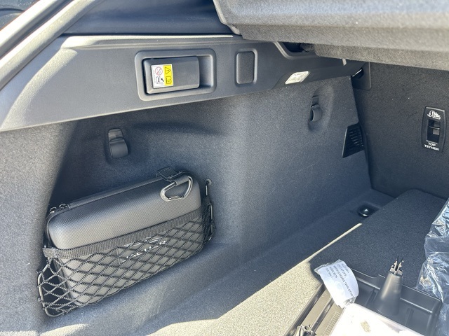2026 Jaguar F-PACE P250 R-Dynamic S photo 37