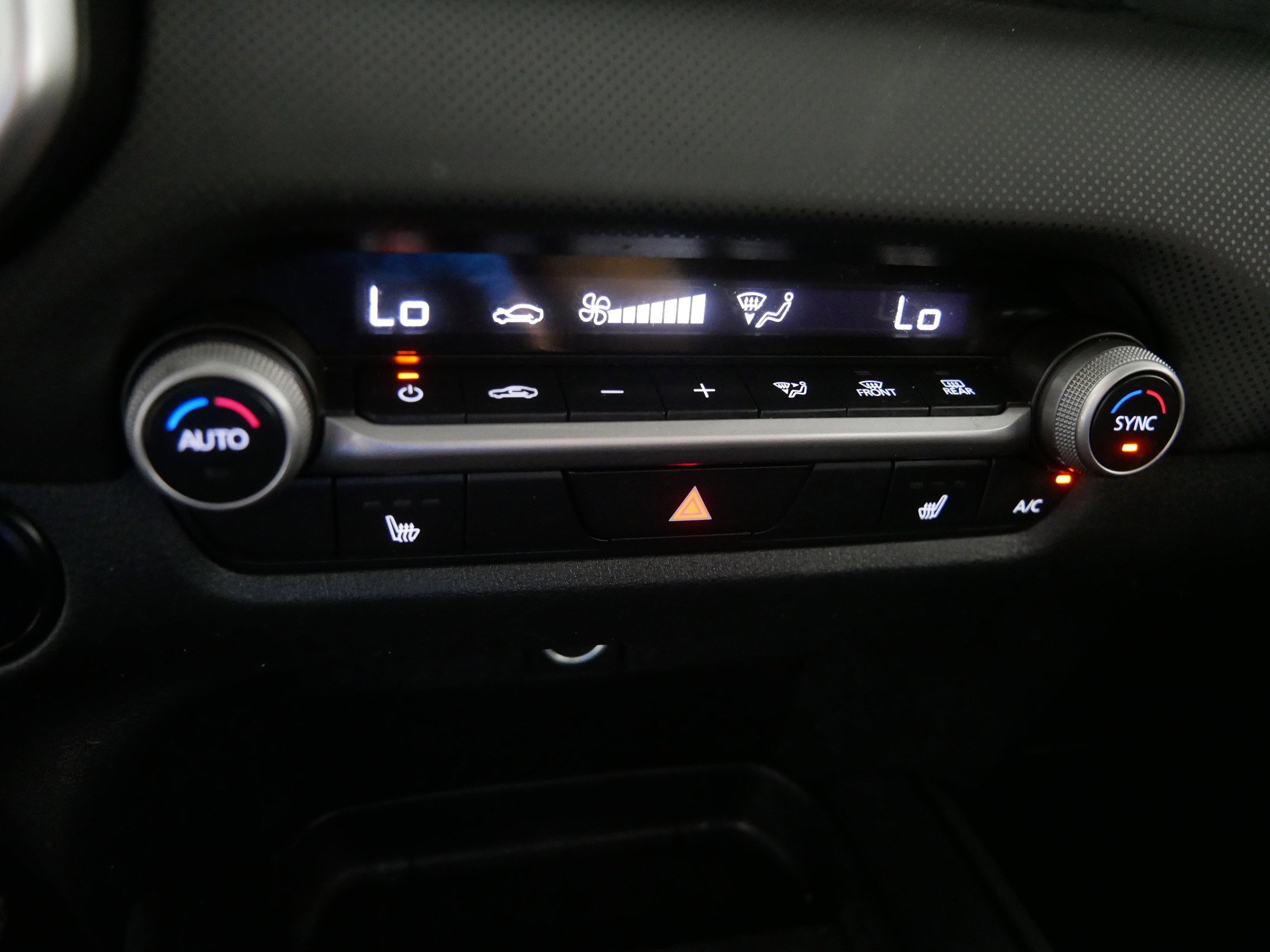 2023 Mazda CX-50 2.5 Preferred Plus photo 22