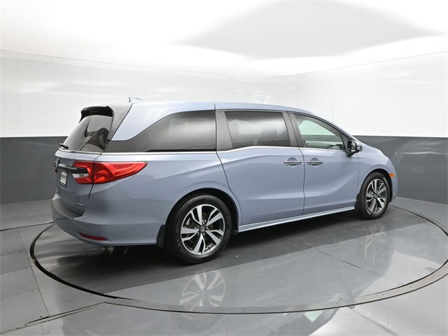 2023 Honda Odyssey Touring photo 14