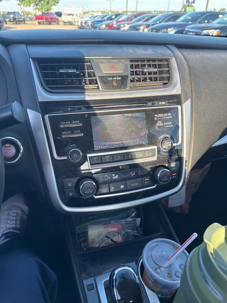 2018 Nissan Altima 2.5 SV photo 9