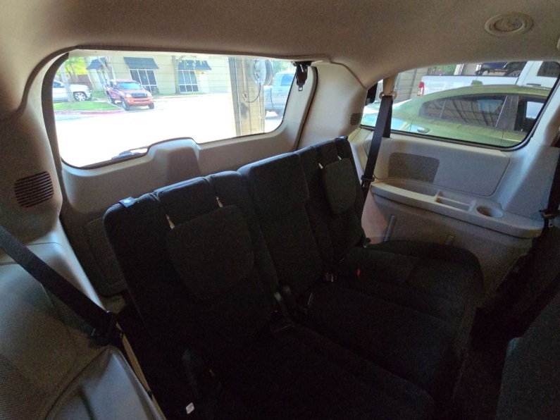 2017 Dodge Grand Caravan SE photo 16