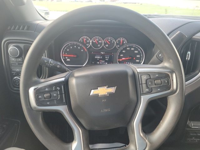 2022 Chevrolet Silverado 2500HD Custom photo 12