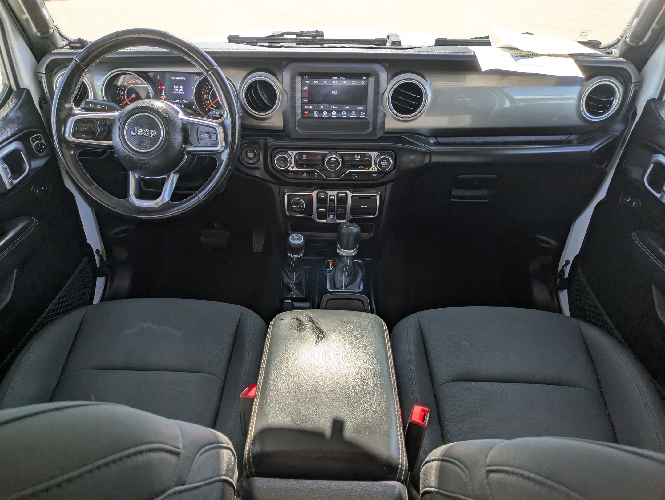 2019 Jeep Wrangler Unlimited Sahara photo 15