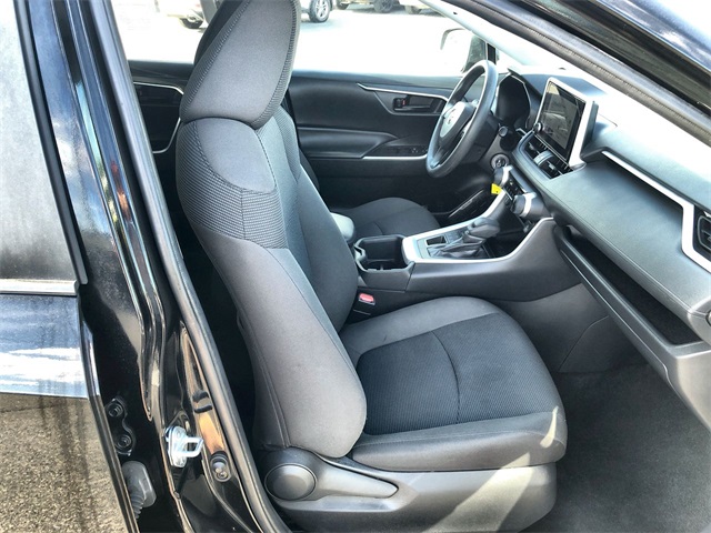 2024 Toyota RAV4 LE photo 14